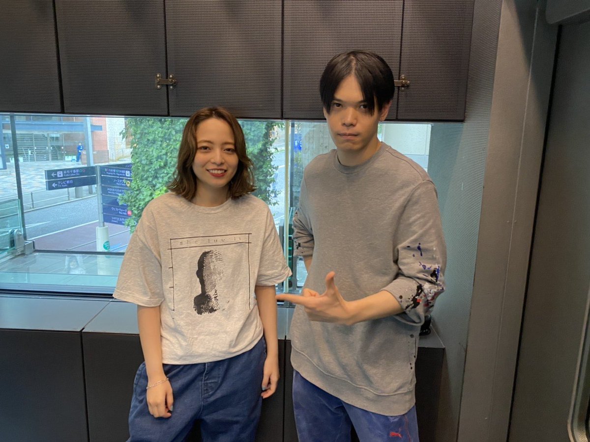 どうしてもshe luv itのTシャツに真っ先に目が行ってしまう