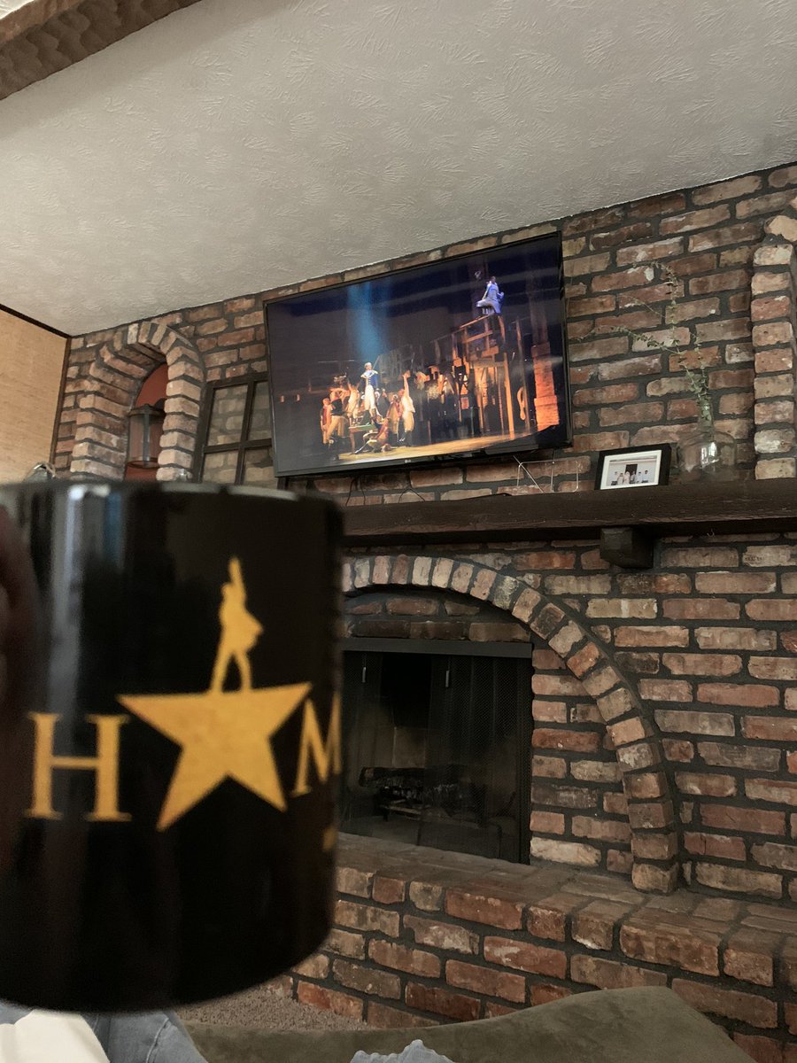 MandyColpitts's tweet photo. Raise a glass to the brilliant work of @Lin_Manuel, as well as to the rest of the company!! @Phillipasoo in Burn...@ReneeGoldsberry in Satisfied...@leslieodomjr in The Room Where it Happens...and to everyone else in the cast!! Wow! Thankful for all of ur hard and important work! https://t.co/hxuYK2eqbP