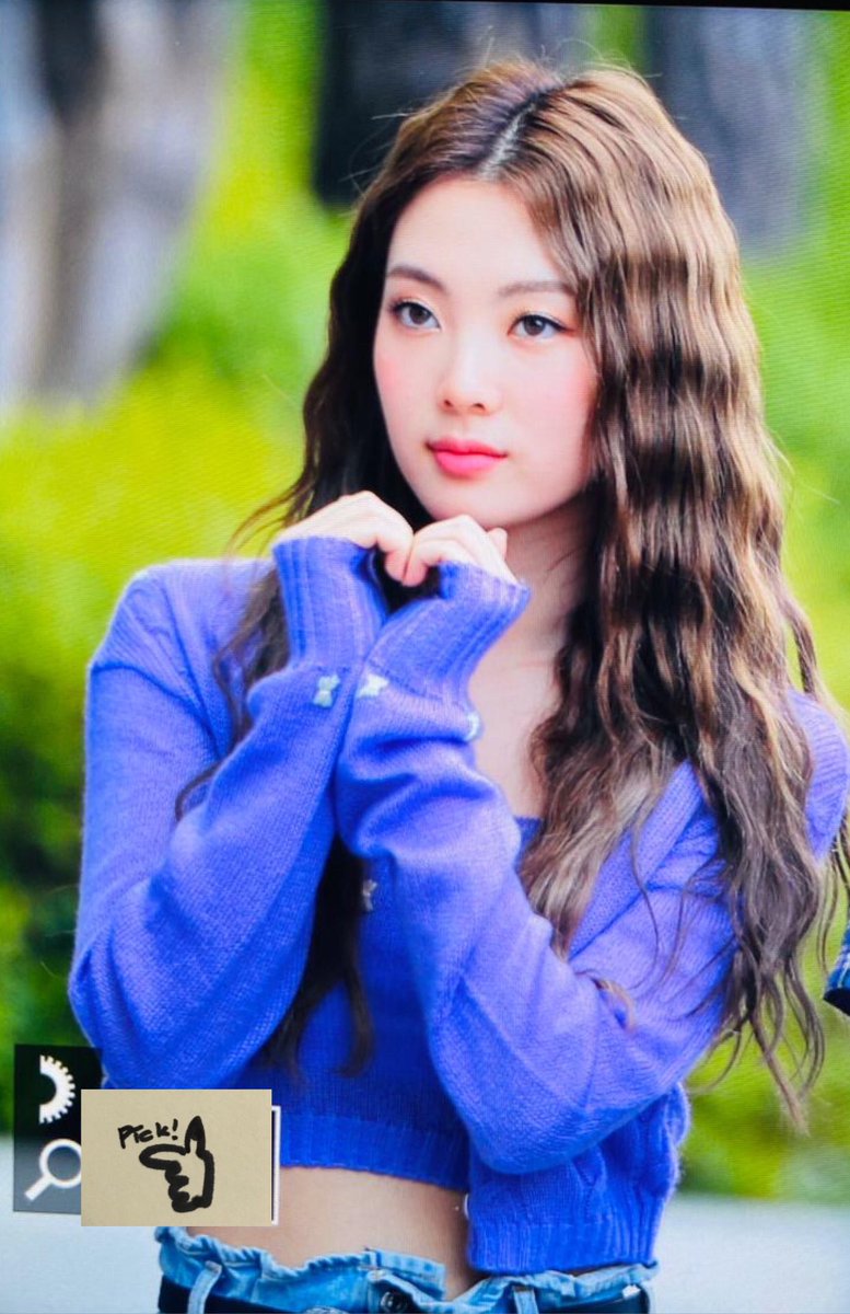 200704 음중 출근 프리뷰
#노효정 #효정 #Lucy #루시 #wekimeki #위키미키  <a href="/WekiMeki/">WekiMeki 위키미키</a>