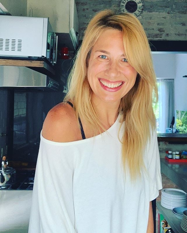 D1024S4RG's tweet photo. ¡FELIZ CUMPLEAÑOS #AlinaMoine!
Hoy cumple 41 años esta bella periodista que ademas de desempeñar ese trabajo magistralmente es dueña de una belleza única que no para de levantar suspiros donde sea que vaya https://t.co/w2p0GLNi73