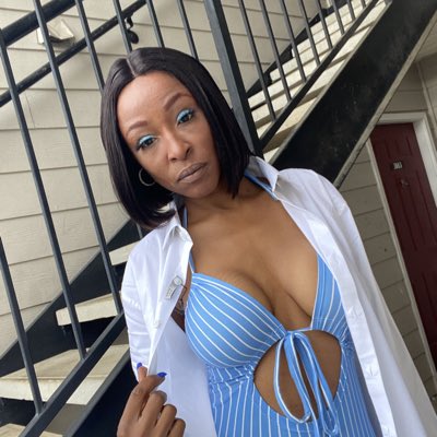 kingkendra42's tweet photo. #NewProfilePic https://t.co/AqdDwcI4jX