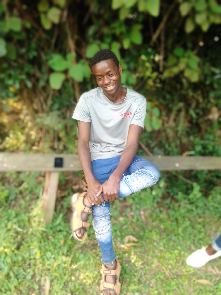 mc_sympo's tweet photo. Some people never wish to see their fellows teeth#believe or not you have no power to control my anger and happiness#haters sorry you will hate but no payment#my smile my life#pray for haters to live longer and watch your all life prosperity ©ympo✓✓we don't fear you😀😁 https://t.co/ECaMmhKk6O