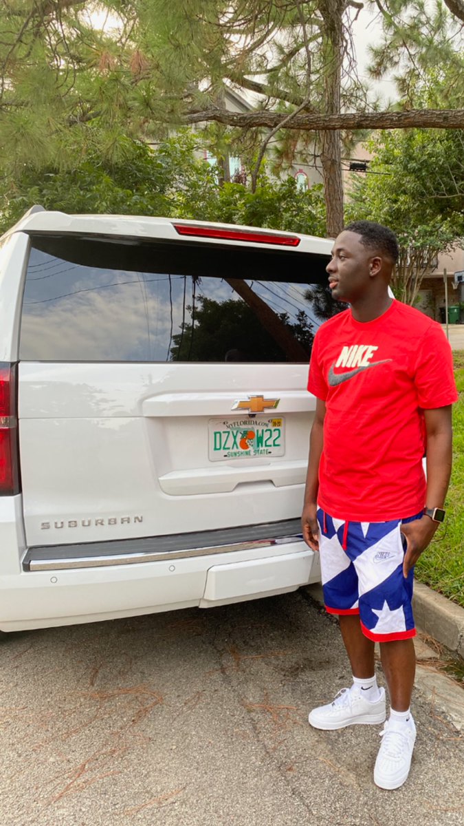 ah nigga gone die if he play with dis paper !! 💰💰💰