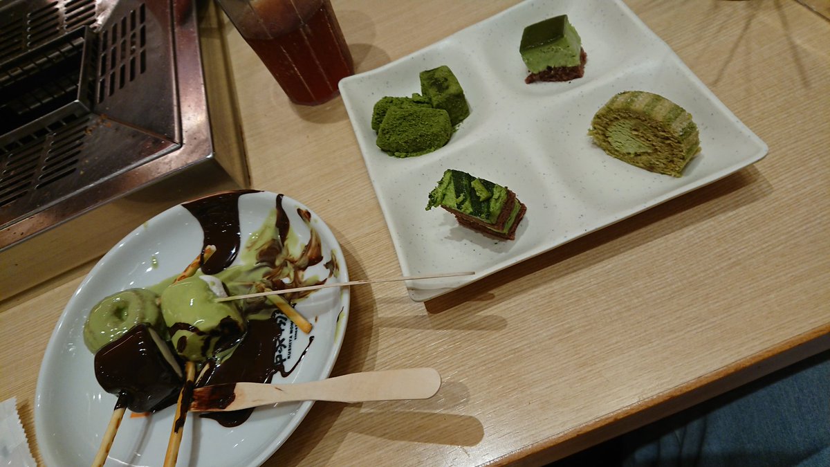 crew61480346's tweet photo. 抹茶フォンデュ＆チョコフォンデュ♡♡めっちゃ食べすぎた😋♡♡ https://t.co/a55vju6ZNu