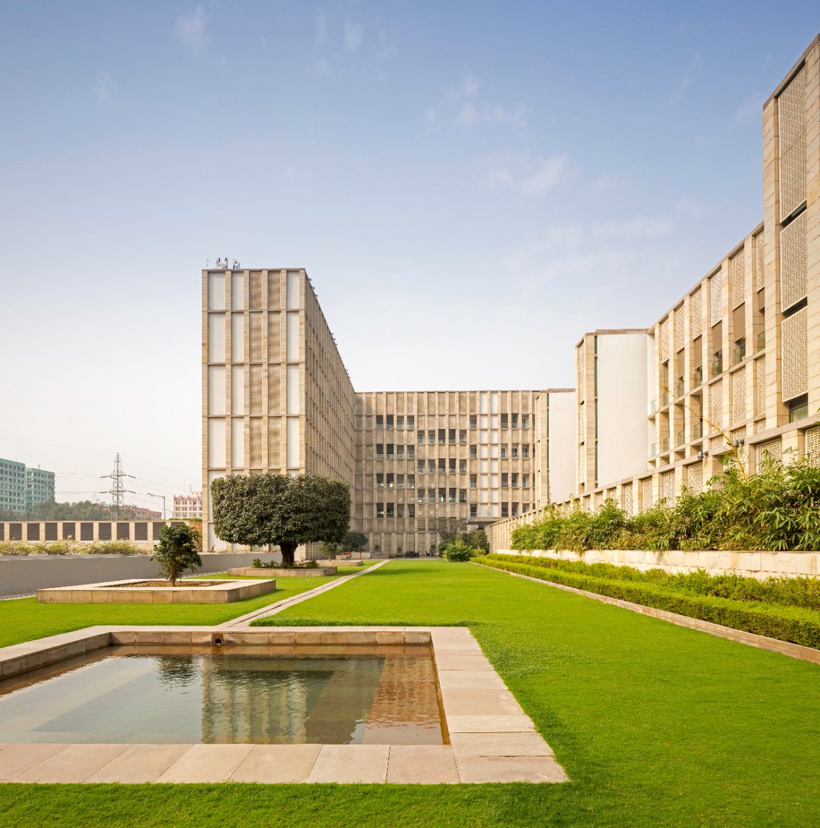Lodhidelhi's tweet photo. Peaceful reflections and meaningful experiences greet you, as awe-inspiring cityscape views and lush greenery evoke a sense of calm at The Lodhi, New Delhi.
#TheLodhi #TheLodhiLife #LHWTraveler #DistinctivelyIconic #UniquelyUnparalleled #RemarkablyUncommon #RemarkablySafe https://t.co/nFQl8cwp5b
