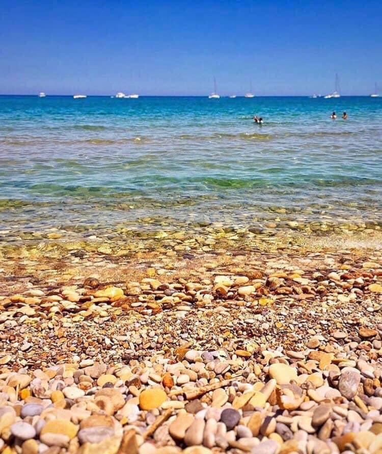 lloucin's tweet photo. La spiaggia di Punta Penna a Vasto è una delle poche spiagge incontaminate di tutto il Mar Adriatico
Nella Riserva Naturale di Punta Aderci, la spiaggia di Punta Penna è famosa per le sue dune, habitat naturale del Gabbiano Reale e del Fratino
#yesabruzzo #abruzzo #puntapenna https://t.co/owPPSEE5qq