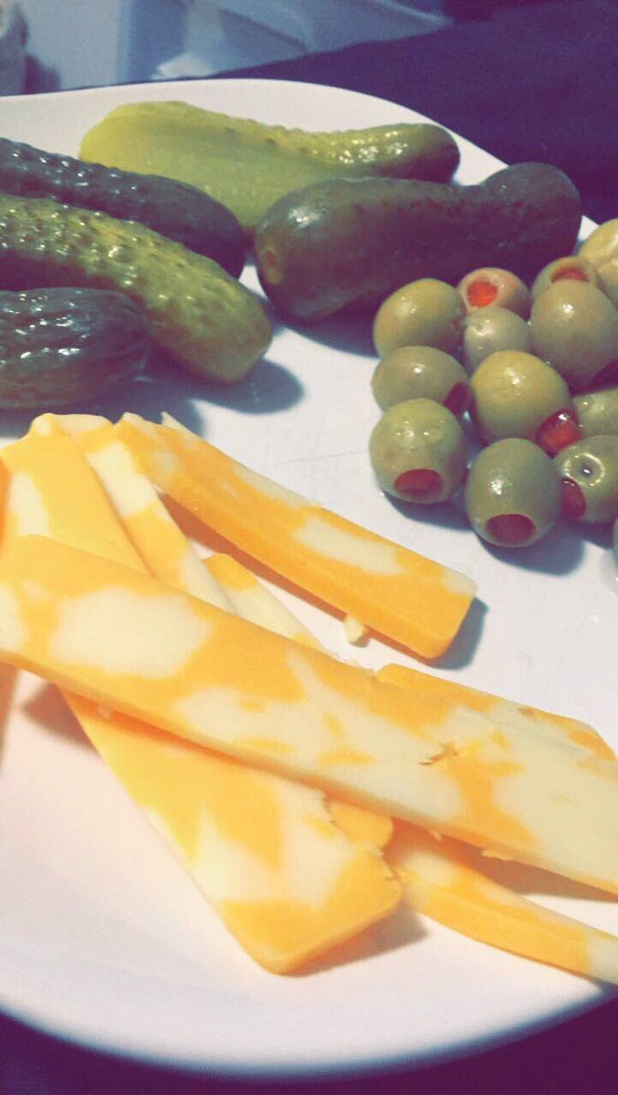 XiderFN's tweet photo. #latenightsnack #mmm https://t.co/6Oj6sYWdCa