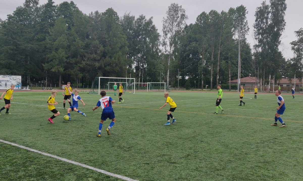 Hieno 3-1 voitto hyvin pelanneesta NJS Mustasta Ykkösen kotipelissä sateisella Pyrkän kentällä. 👍⚽