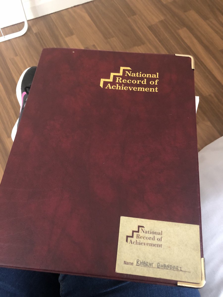 Liz Fox | NFLGirlUK tweet media