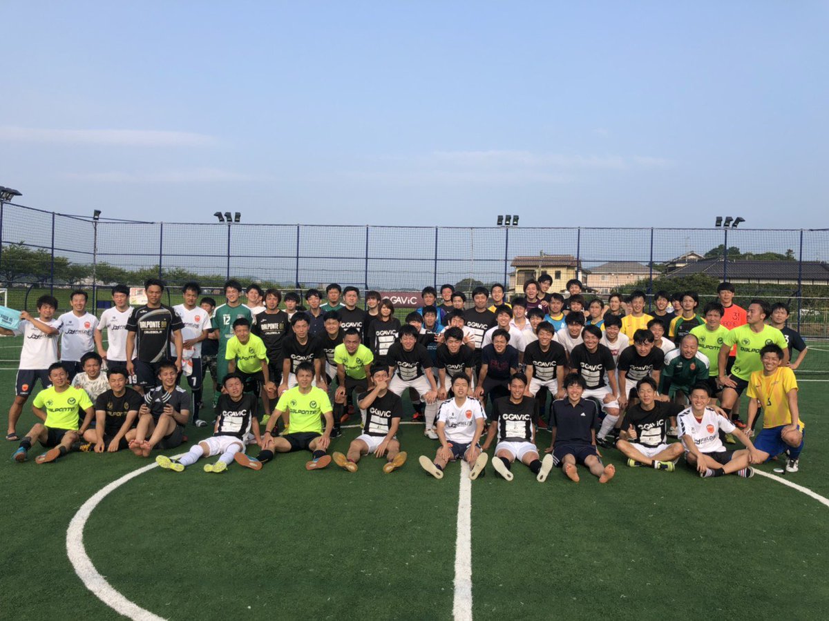 futsal_kyutech's tweet photo. ◆Fの輪を広げよう◇

鹿児島大学さんからの襷🎽

①フットサルに関係ある写真を使う
②2チーム以上に回そう

下関市立大学さん
@pereseverante 
福岡教育大学さん
@FueKatamari 
へ繋ぎます🤝

子どもから大人まで繋げていきましょう⚽️

#フットサル
#Fのある日常
#俺を見ろ
#我々を見てください https://t.co/95egHWUg7W
