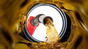 petro_lara's tweet photo. Les invitamos a qué exploren uds mismos las ventajas de la aplicación VePDV para conocer las gasolineras que aceptan Petro.
https://t.co/hINWkI98KA
#Vepdv #PDVSA #PDV #Gasolina #Petro @CarnetDLaPatria https://t.co/JUgdDgNwan