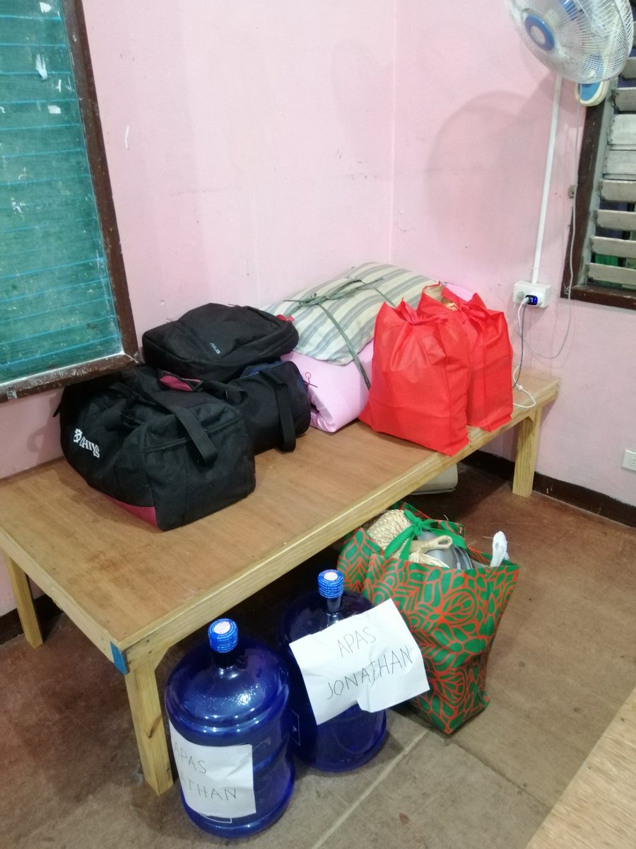 mldelax's tweet image. Bye bed, bye electric fan, bye power outlet. I&apos;m all packed up and ready to move to the Noah facility. Kaso anong oras nanaman kaya kami susunduin? #PackLight