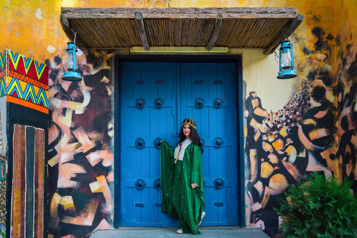 VisitSaudi's tweet photo. Al Muftaha Village: Abha's bohemian art center is filled with galleries and colorful murals. Visit our website to discover all Asir's capital city, has to offer: https://t.co/xpHraCb0LY
#Saudi #SaudiCulture https://t.co/1iZY9gNuh8