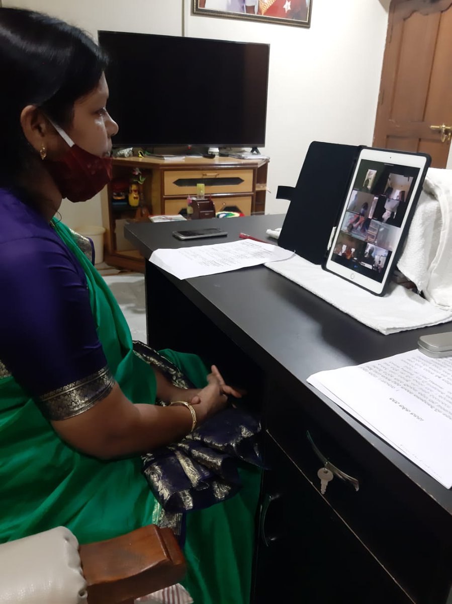 BJD4Balangir's tweet photo. ମହିଳା ଓ ଶିଶୁ ବିକାଶ ଏବଂ ମିଶନ ଶକ୍ତି ମନ୍ତ୍ରୀ ଶ୍ରୀମତୀ ଟୁକୁନି ସାହୁ ରାଜ୍ୟରେ ବାଲ୍ୟ ବିବାହ ର ସ୍ଥିତି ଓ ପ୍ରତିକାରକୁ ନେଇ ଏକ Webinar ରେ ଯୋଗ ଦେଇ ବିଭାଗୀୟ ଅଧିକାରୀଙ୍କୁ ଅଭିଭାଷଣ ଦେଇଥିଲେ।
@Naveen_Odisha 
@bjd_odisha https://t.co/eT1Y9njtqv