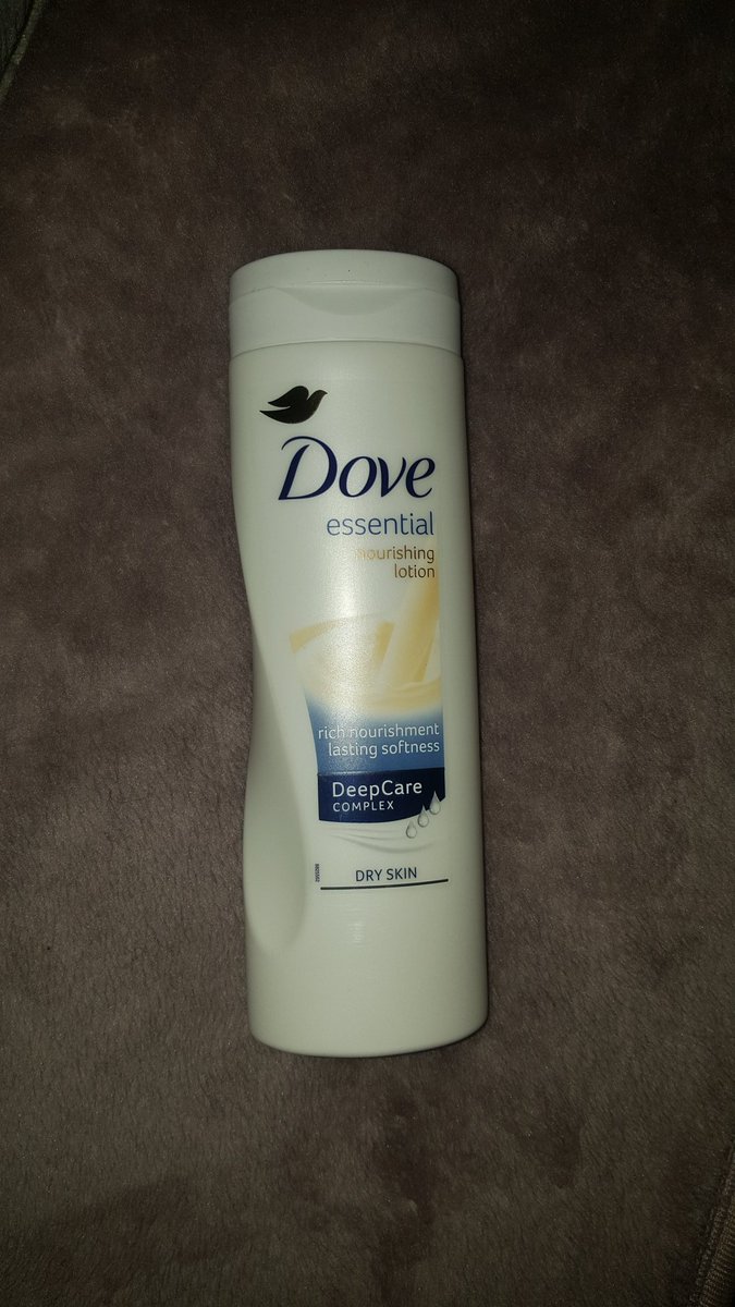 Moyo_29839's tweet photo. @linell83 thank you for introducing me to @rubybox_beauty #rubybox #rubyboxnourish #DoveSA #DoveNourishingBodyCare #DoveDailyDose #DoveCares https://t.co/TVyeWlFqPz