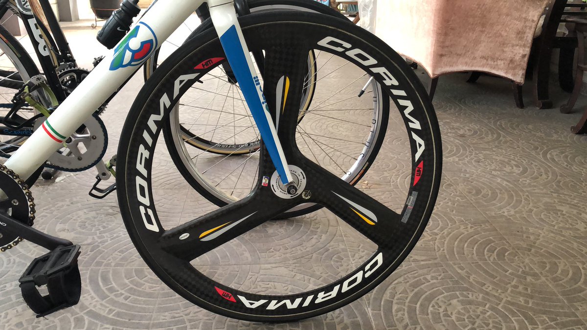rahanandra's tweet photo. #fnfjb - WTS Corima mint condition ban tubular vittoria baru ganti minat pm/contact : 08119996867 https://t.co/r0NIrNxBpQ