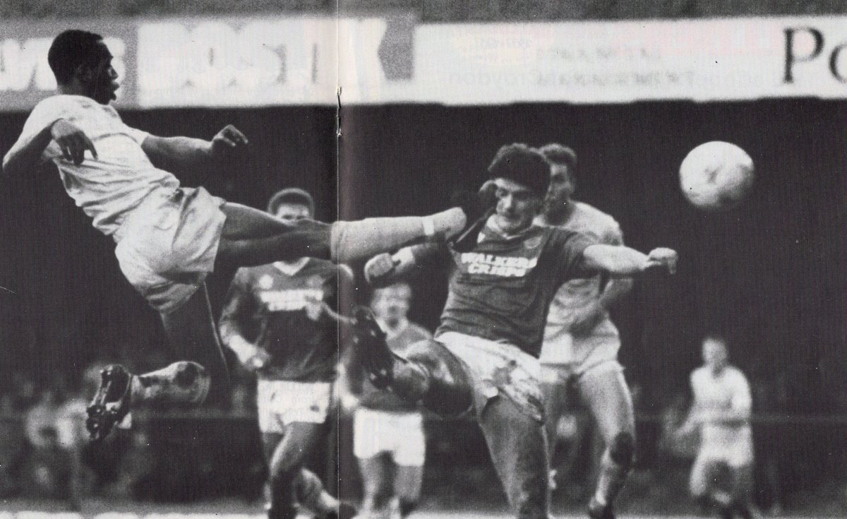 LCFCprogs's tweet photo. #FosseGold π¦ 1/2
2 Jan 1988
#LCFC v #CPFC: A New Year goal-fest; #TonyBrien & #SteveWilkinson both scored their only goals for the club; @Reidy551 notched from the back row of the East Stand, Gary Mac from the spot; @IanWright0 netted a brace for the visitors.
FT: 4-4
#LEICRY https://t.co/lE3Dz7t5p7