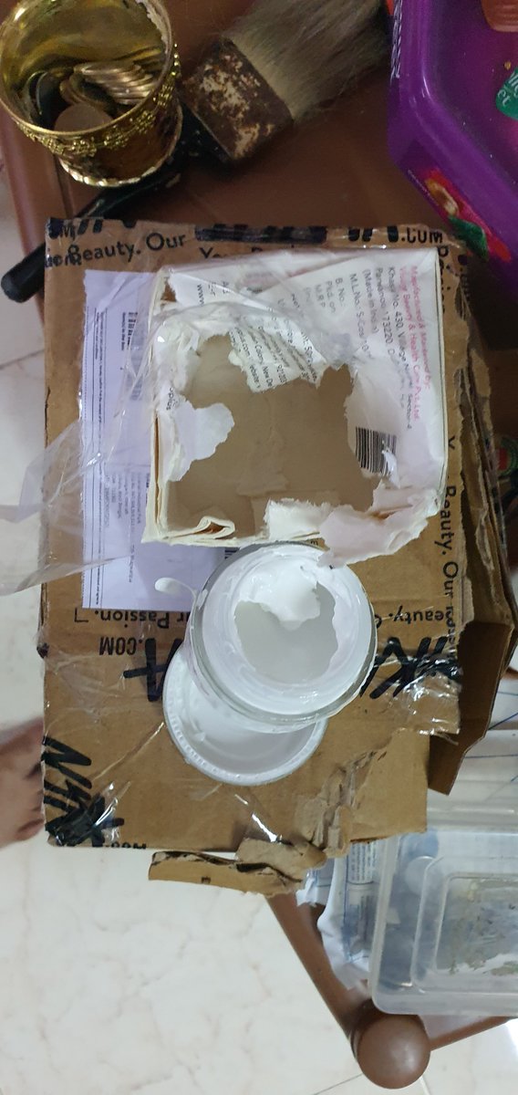 drkeyurdesai12's tweet photo. @MyNykaa worst experience with nykaa got damaged product and complaining now since a week through mail and customer care but getting no response from them even after sending several snapshots as they demanded. they are cheat.PLEASE DONT BUY ANYTHING FROM NYKAA #BOYCOTTNYKAA https://t.co/k1Q6PzBJ5i