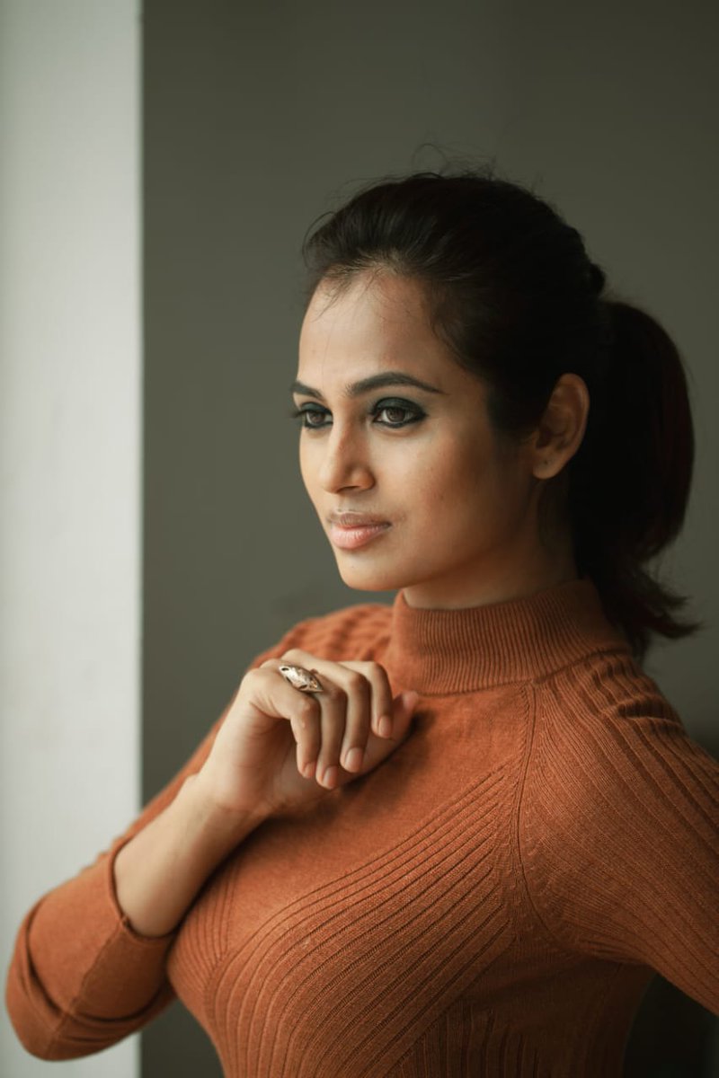 DosakalStudio's tweet photo. Actress #RamyaPandian looks absolutely stunning in these pictures from her latest photoshoot. 

@iamramyapandian @UVCommunication @proyuvraaj https://t.co/43bOBs4tpt