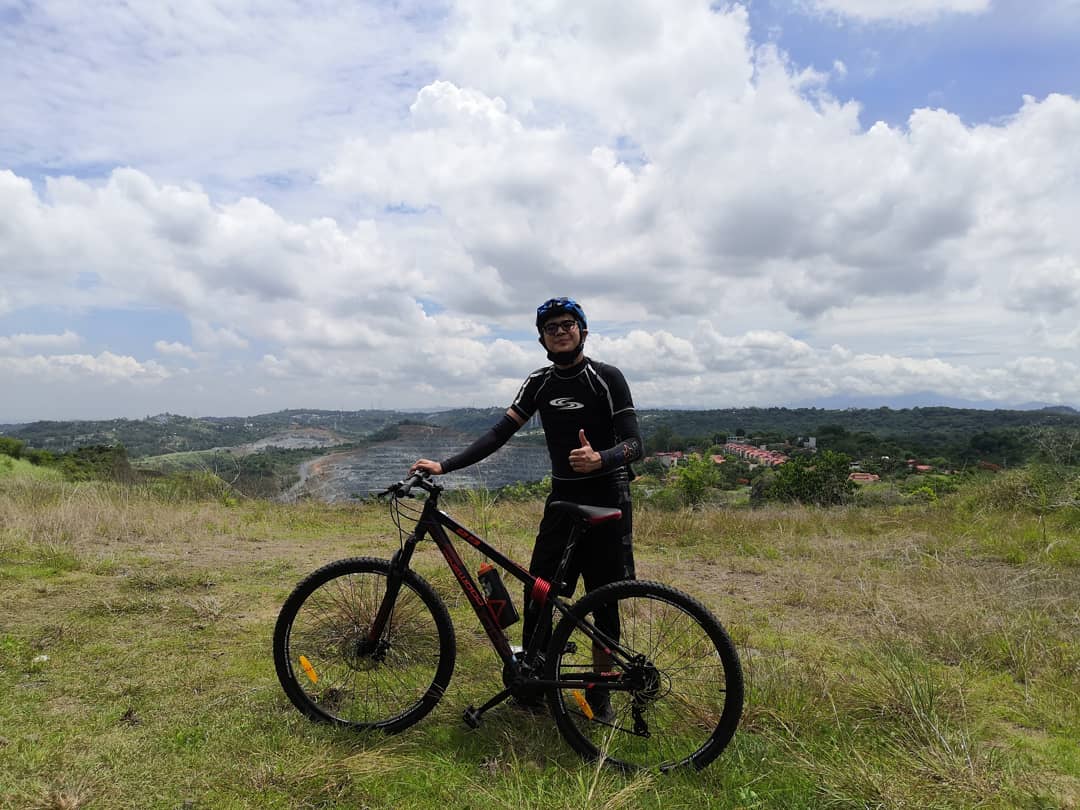 ItsMeJohen's tweet photo. Binyag sa Bike. Roadtrip na malayo. Hahahaha

Nilibot ba naman halos buong Rizal eh. 😂 https://t.co/azwtzWYvpy