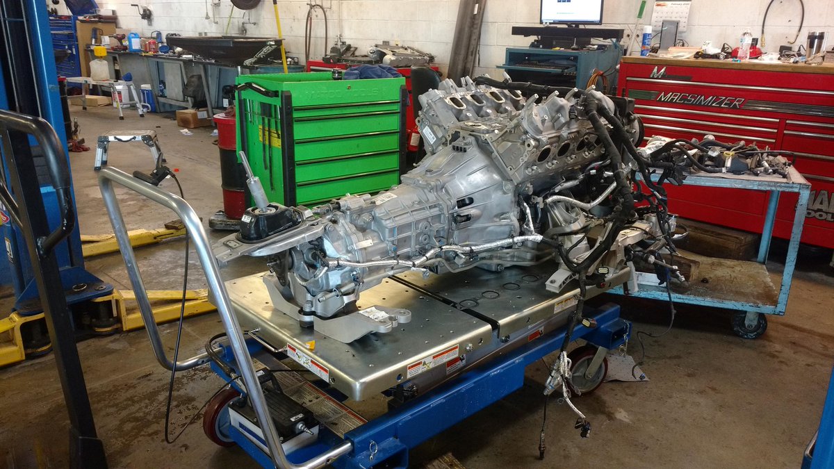 TravisAlarid's tweet photo. Just another day in the office #Chevrolet #v8 #ZL1 https://t.co/N3fyWqERKB