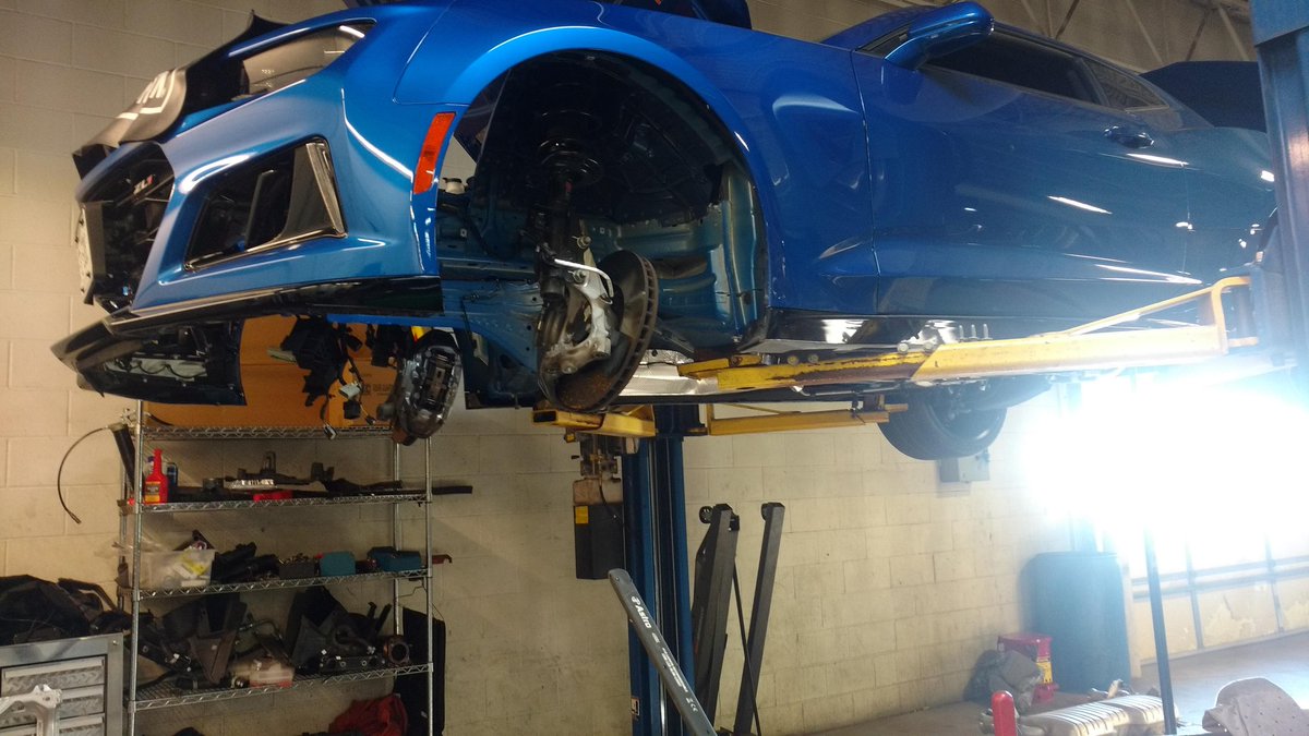 TravisAlarid's tweet photo. Just another day in the office #Chevrolet #v8 #ZL1 https://t.co/N3fyWqERKB