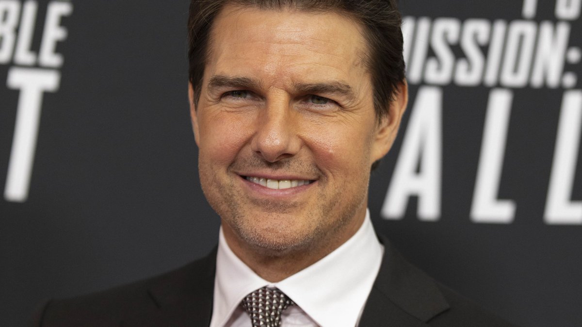 ScalaRadio's tweet photo. In @KermodeMovie's show later today, Tom Cruise's birthday warrants a triple bill of music from Far and Away, @JocelynPook's score for Eyes Wide Shut, and Minority Report. Plus there's @DavidJArnold's music for Independence Day.

| LISTEN 1PM https://t.co/5vUhb58yWr | https://t.co/mxqR92AyHf