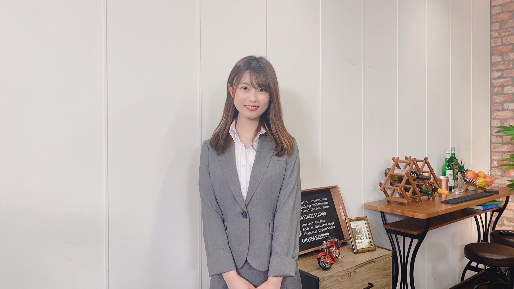 女西装  / X