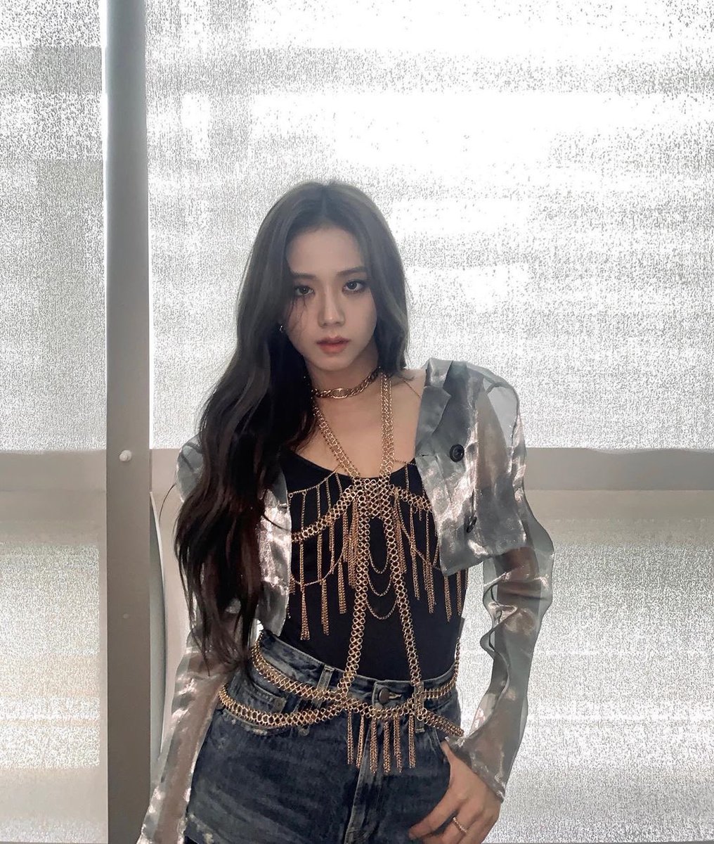 _fluffylisa's tweet photo. KIM JISOO WON TODAY https://t.co/11mH3aAzsC