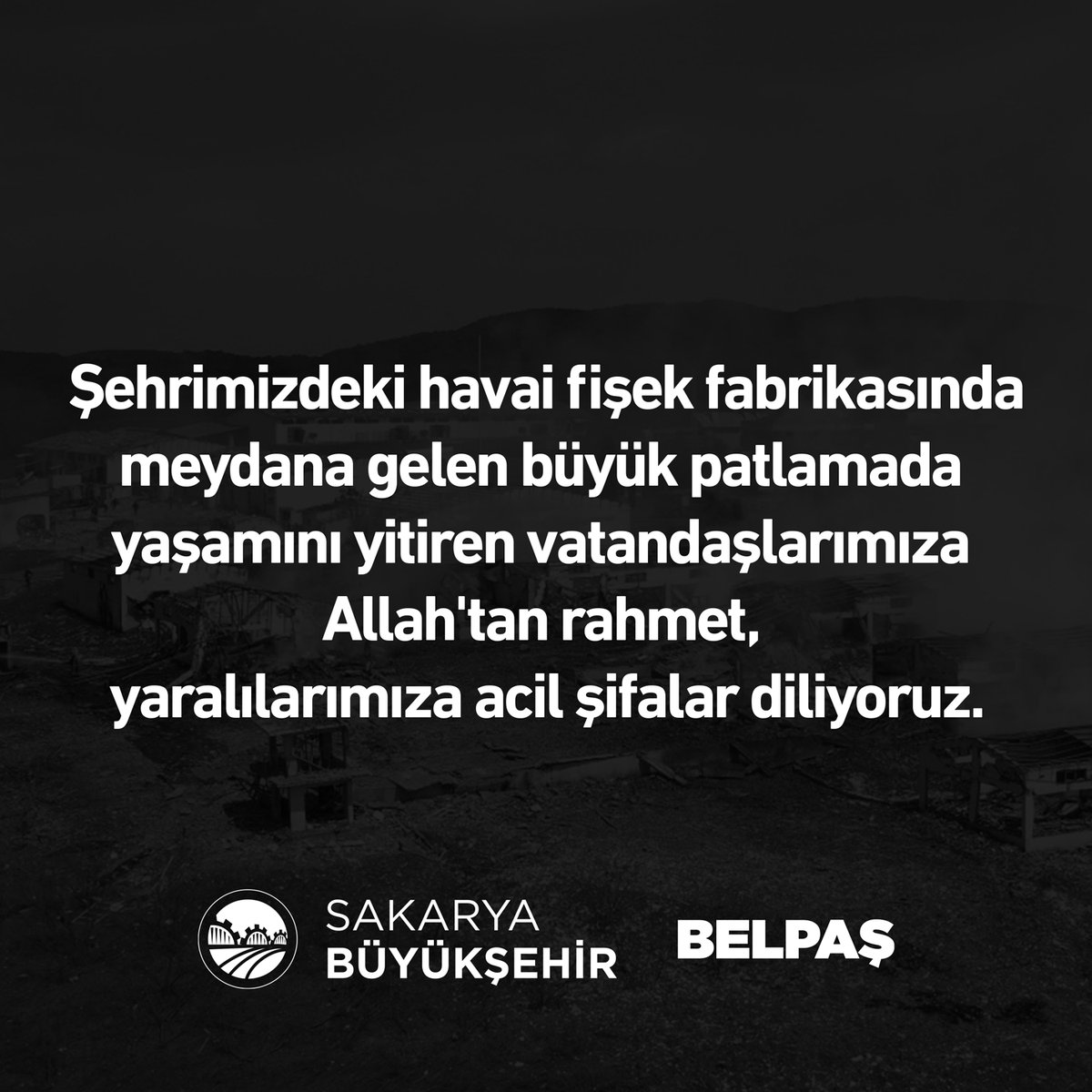 belpaskurumsal1's tweet photo. Şehrimizdeki havai fişek fabrikasında meydana gelen büyük patlamada yaşamını yitiren vatandaşlarımıza Allah'tan rahmet, yaralılarımıza acil şifalar diliyoruz. 

#belpas #sakaryahendek https://t.co/mNKI5crjFZ