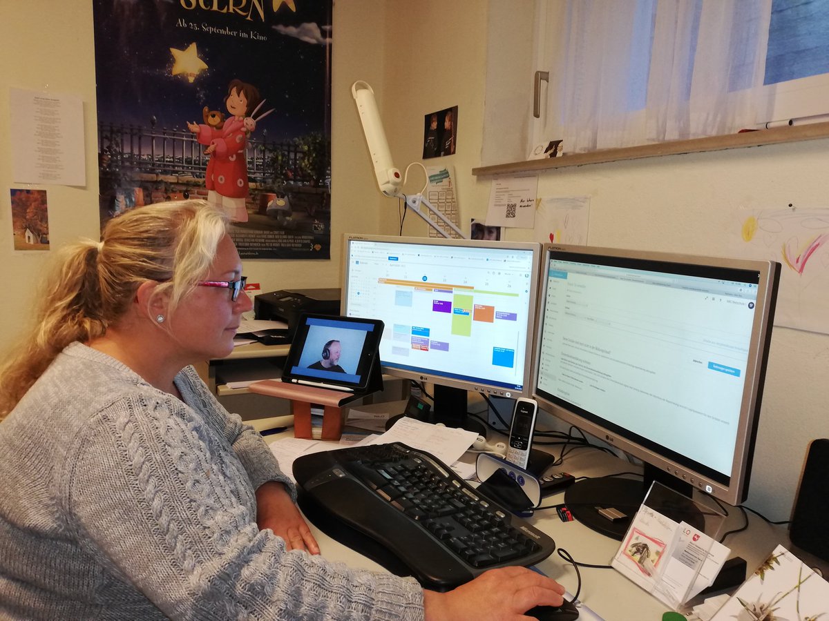 Karla Möpsima (@karla_mopsima) on Twitter photo <a href="/schloendorf/">Christian Schlöndorf</a> @GTonne <a href="/NdsLandesReg/">Niedersächsische Landesregierung</a> @DigiSts ... Auch die #MEP #niedersachsen und das backoffice der #NBC bleiben über die Ferien für euch ansprechbar, viele #Medienzentren sind durchgehend geöffnet
#NLQ
#twlz <a href="/schloendorf/">Christian Schlöndorf</a> @GTonne <a href="/NdsLandesReg/">Niedersächsische Landesregierung</a> @DigiSts ... Auch die #MEP #niedersachsen und das backoffice der #NBC bleiben über die Ferien für euch ansprechbar, viele #Medienzentren sind durchgehend geöffnet
#NLQ
#twlz