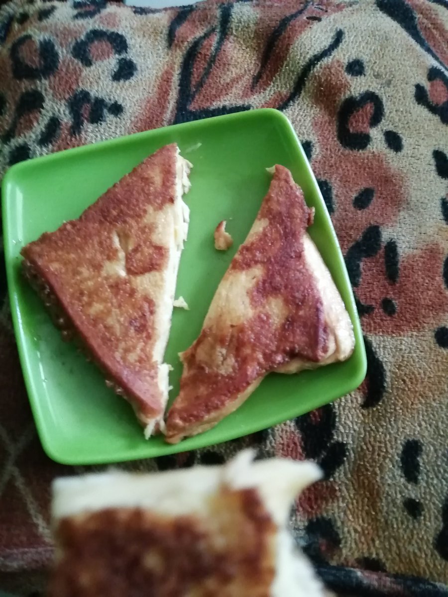 jeantampos's tweet photo. cheese with bread and egg

#breakfastJean https://t.co/jGju2qdvvh