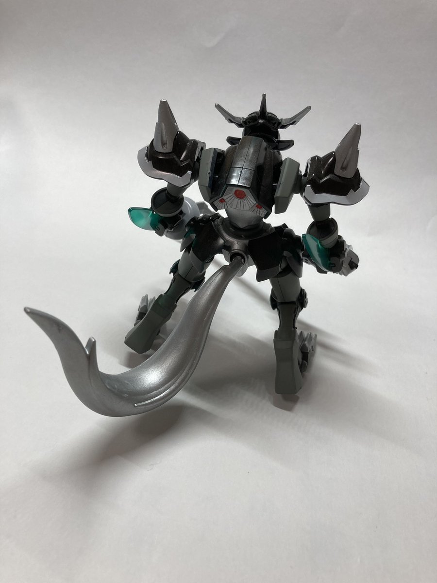 TadUkb_kaku's tweet photo. 久しぶりに過去作ですがLBXを載せようと思います
量産型フェンリル カラーリングと武装しか変更点はありません笑
水性ホビーカラーの筆塗りも一部使っています🖌
#LBXVCarnival
#ダンボール戦機 https://t.co/LFakd6IINK