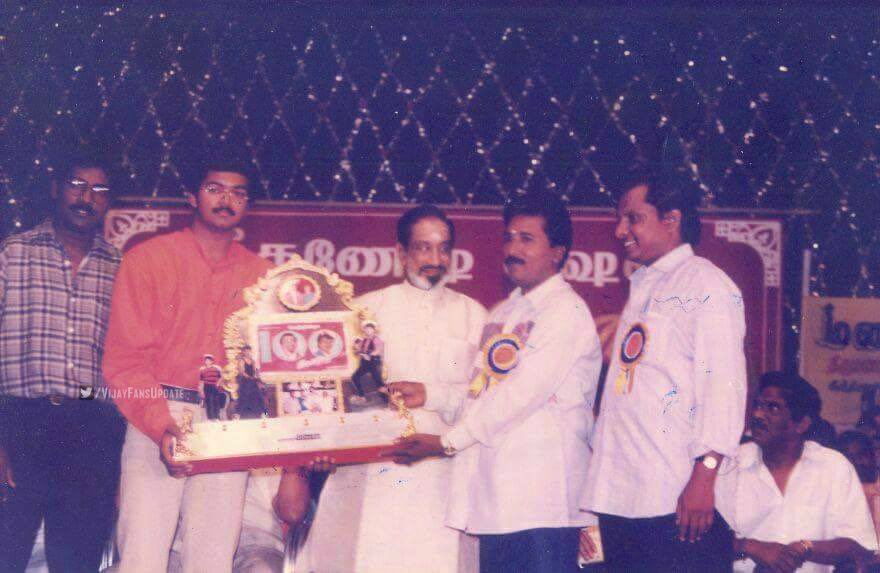 karikalan1412's tweet photo. #VijayTheMasterOFkw
#தலவடிவேலு
#23YearsOfOnceMore
#Master @actorvijay https://t.co/hq4ezVrj0R