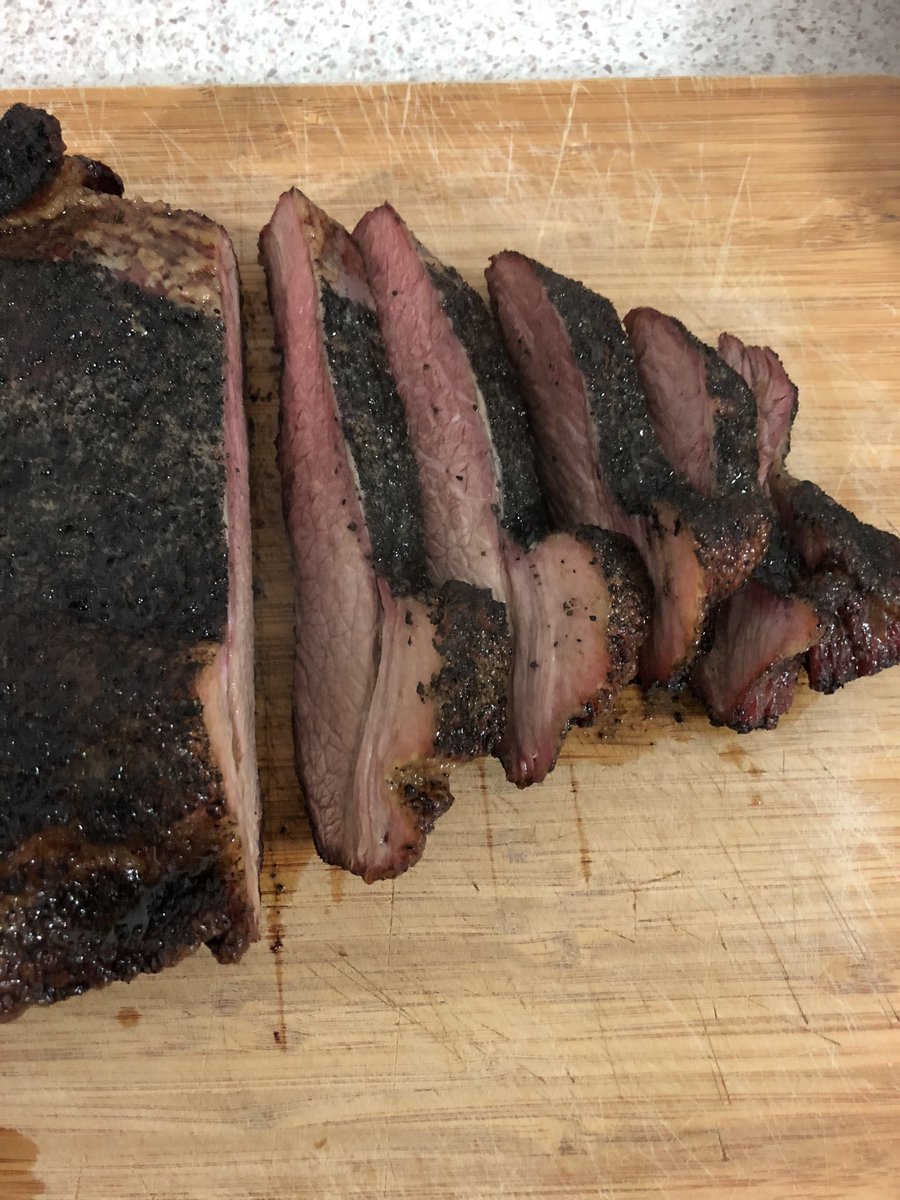 dowlingmrd's tweet image. First attempt at cooking brisket. Turned out okay 👌 #kettlebbq #charcoalcooking