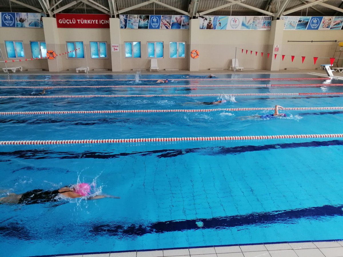 yzcogzM's tweet photo. Zeferin büyüklüğü, mücadelenin zorluğu ile ölçülürmüş.
Tüm zorluklara rağmen çalışmalarımız haftasonu da devam ediyor..
🤽‍♀️🇹🇷🤽‍♂️
#maske #mesafe #temizlik 
@kasapoglu
@mehbaykan
@Muhsinozdemir50
@alisahin5151
@SutopuFed
@GSB_Nevsehir https://t.co/4rwMZuYUNZ https://t.co/tOZJgalC0K