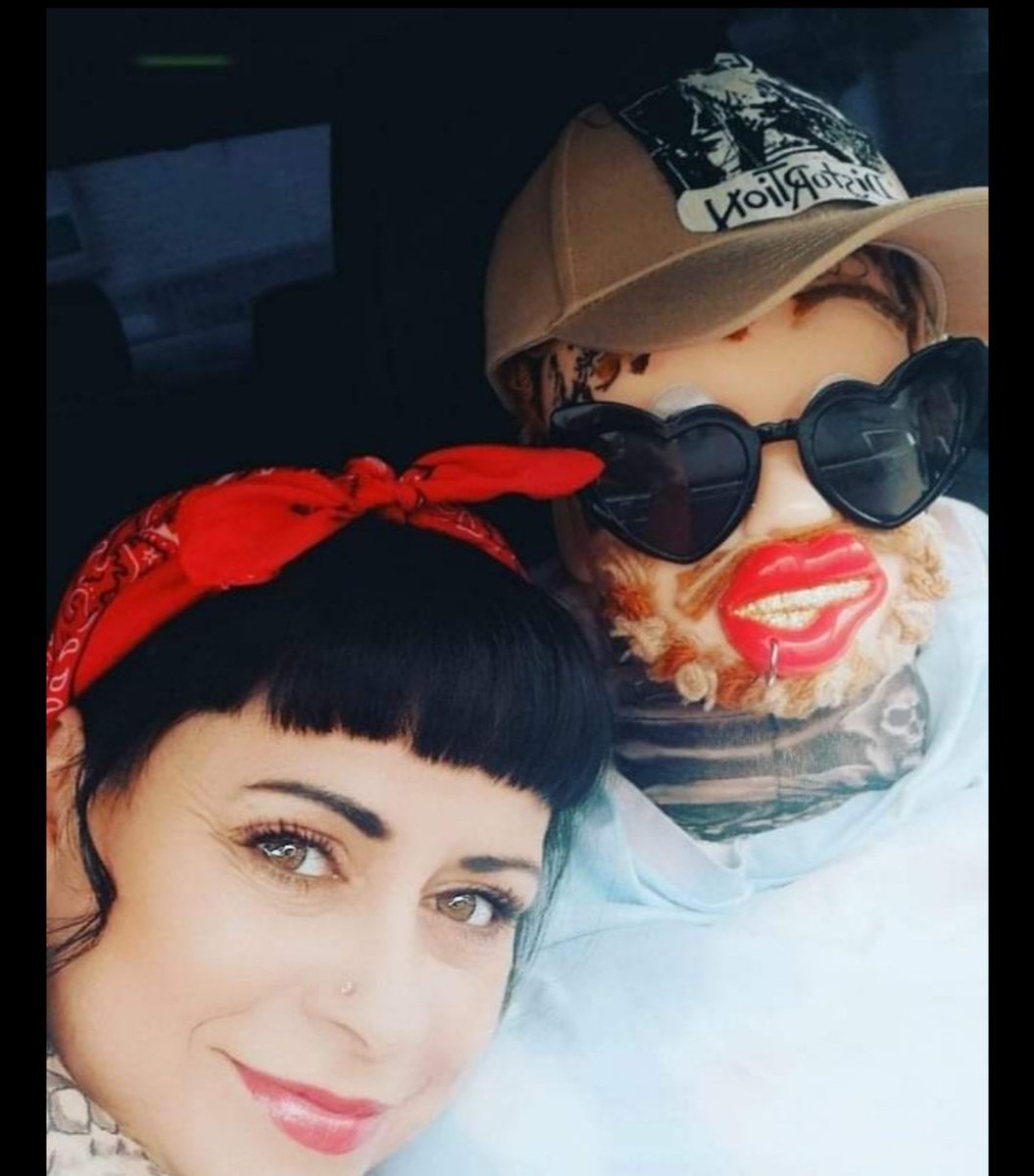 PostMarkPostAl1's tweet image. Happy fucking birthdayyyyy @PostMalone thanks for everything you do!