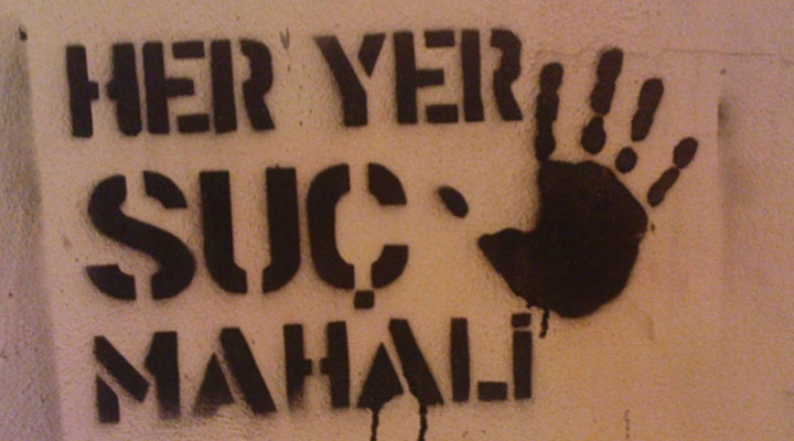 Cezaevinden izinli çıkan erkek, boşanma aşamasında olduğu kadını öldürüp kaçtı
bit.ly/3f07vlY