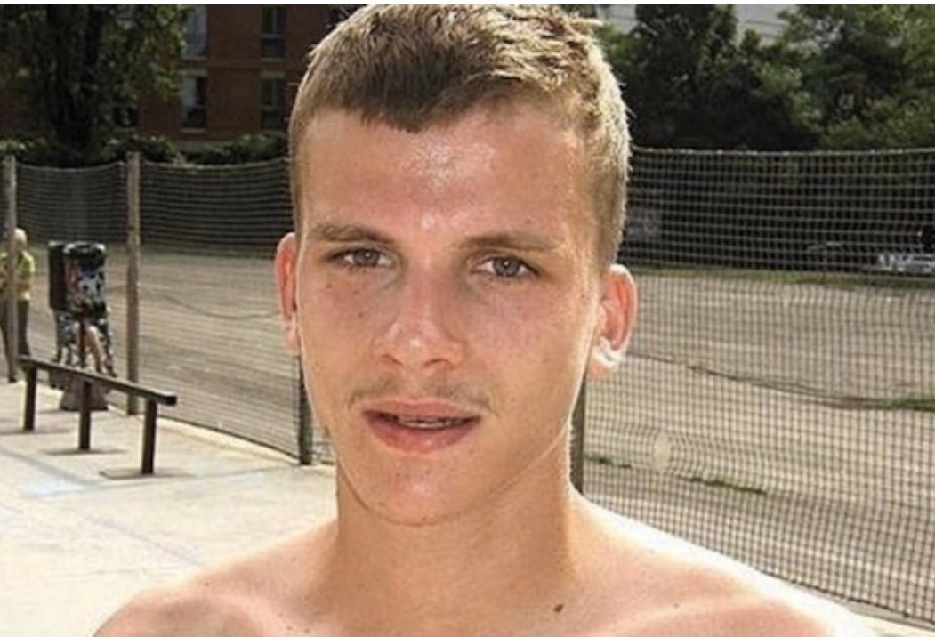 DamienRieu's tweet image. Allez faites monter #JUSTICEPOURTHOMAS ! Le silence est un deuxième meurtre !