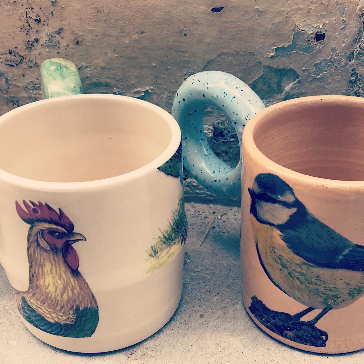 McPots18's tweet photo. *Fresh batch* #lovehearts #blue #donuthandles #starsandstripes #bluetit #mugshotsaturday #stringvest #planters #kilnload #kevlovers #florals #speckled #pottery #kilnopening #smallbatch #smallseller #obsessivemaker https://t.co/RjGQ0t4MX6