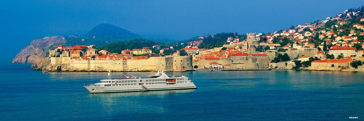 🚤 ¿Con quién te gustaría ir a un Crucero por la costa de #Croacia y #Montenegro? 🇭🇷🇲🇪 Una de las mejores opciones para conocer las cristalinas aguas del Mar Adriático, la belleza de la costa y algunas de las islas más bonitas (Korcula, Hvar...)
#volveraviajaressalud #politours