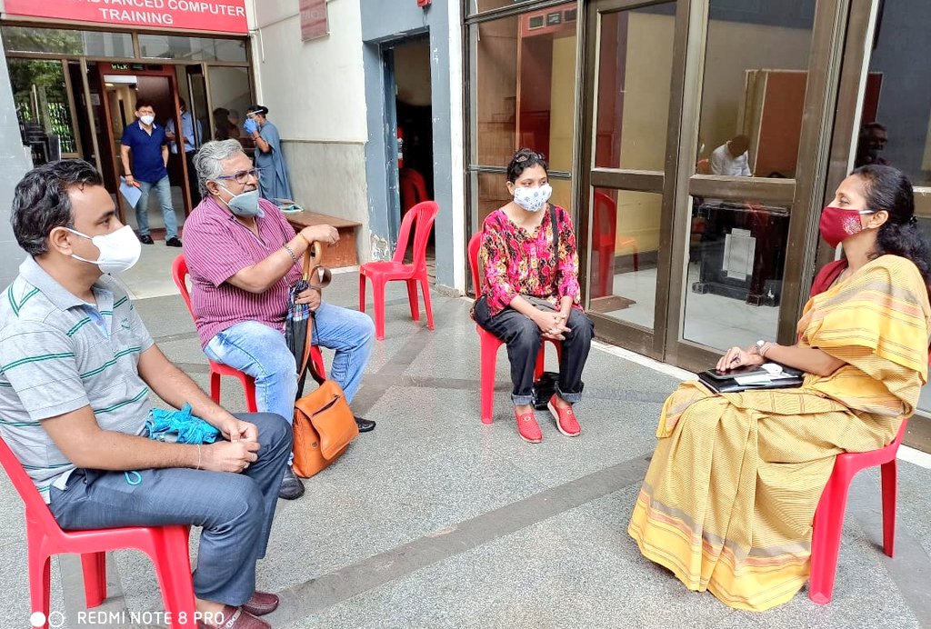 supriya_sule's tweet photo. Met the Group of PMC Depositors today at YCP, Mumbai https://t.co/miOdRRJwJl