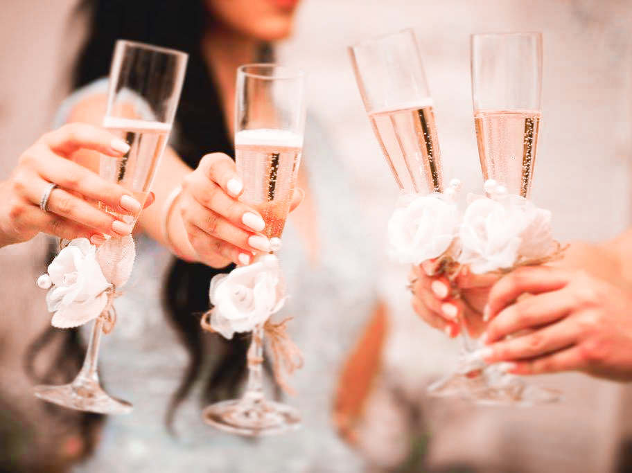 We'll be trialling extra special VIP appointments in our Castleford boutique from 26th July! 🥂

To find out more, visit elite.gb.net/vip now!

#elitebridalexperience #vipbride #vipappointment #yorkshirebride #yorkshirewedding