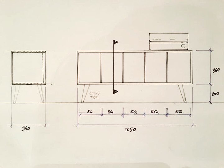 jnanagarbha's tweet image. Back in April, as lockdown was starting, a furniture design graduate sent me his design for some album storage. 
Last night he finally got to pick it up. 
I promise that I don’t normally take this long to fulfil a commission 😉
 #recordboxes