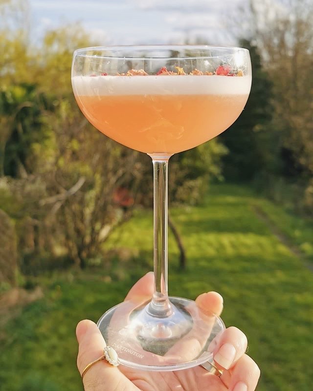 IntScotGinDay's tweet photo. Delighted to announce the return of @GinObsessions as an official supporter of International Scottish Gin Day 2020. Teacher by day &amp; new mum by night!… The gin drinking was on hold for a short time but she’s back and we’re happy to have her!

Learn more - https://t.co/NRJ5LsUFcZ https://t.co/PfqdOrjBtd