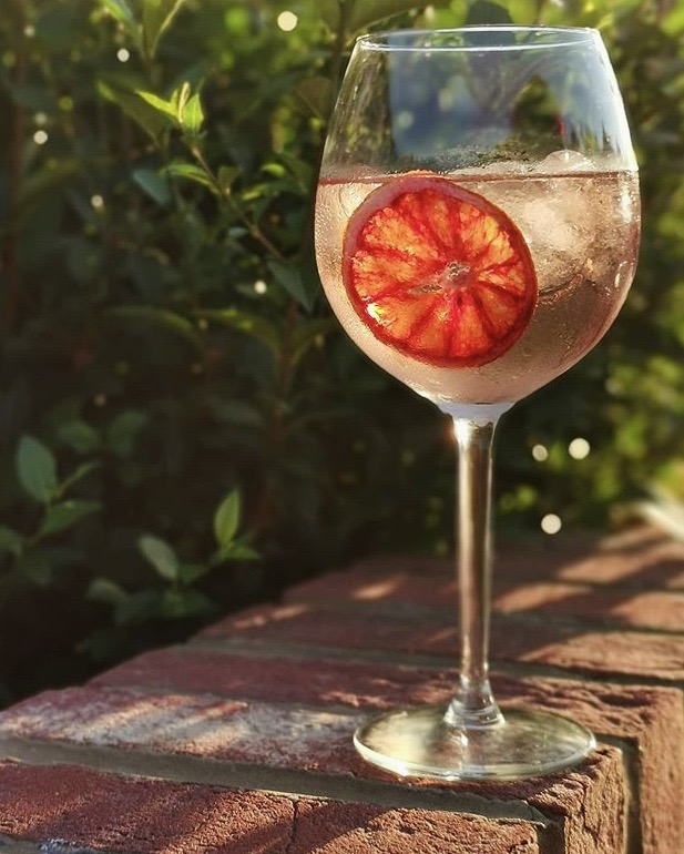 IntScotGinDay's tweet photo. Delighted to announce the return of @GinObsessions as an official supporter of International Scottish Gin Day 2020. Teacher by day &amp; new mum by night!… The gin drinking was on hold for a short time but she’s back and we’re happy to have her!

Learn more - https://t.co/NRJ5LsUFcZ https://t.co/PfqdOrjBtd