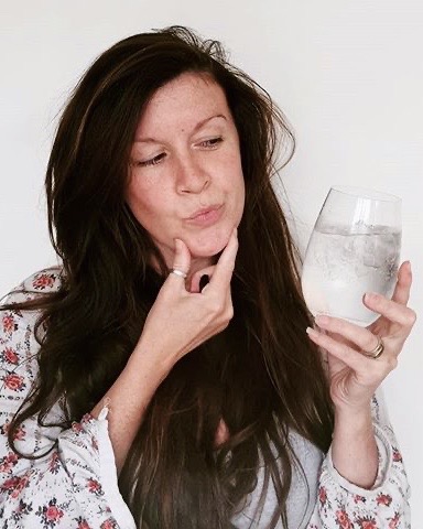 IntScotGinDay's tweet photo. Delighted to announce the return of @GinObsessions as an official supporter of International Scottish Gin Day 2020. Teacher by day &amp; new mum by night!… The gin drinking was on hold for a short time but she’s back and we’re happy to have her!

Learn more - https://t.co/NRJ5LsUFcZ https://t.co/PfqdOrjBtd