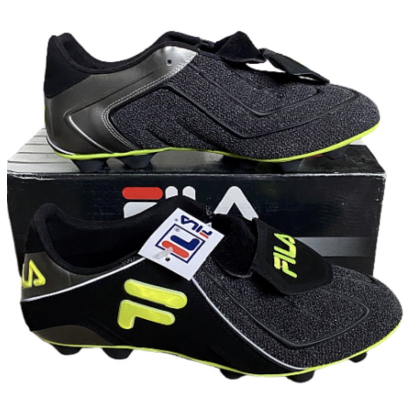 Bevestigen annuleren Verzakking Unique Sportswear Shop on Twitter: "ORIGINAL 1999 FILA TORNADO II “KEVLAR” FOOTBALL  BOOTS. UK 9.5, US 10.5. BRAND NEW IN BOX. MADE IN ITALY. #fila #football  #soccer #soccerlife #FootballBoots #SoccerCleats #PremierLeague #90sFootball