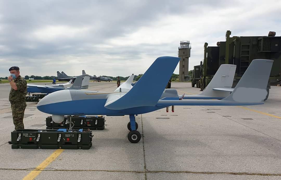 Tony on Twitter: "#SerbianArmy #CH_92A #Drone 1/The new CH-92A drones  received from #China has been shown for the 1st time publicly. It's a  Light-Med UAV used for Recon and light attack (can