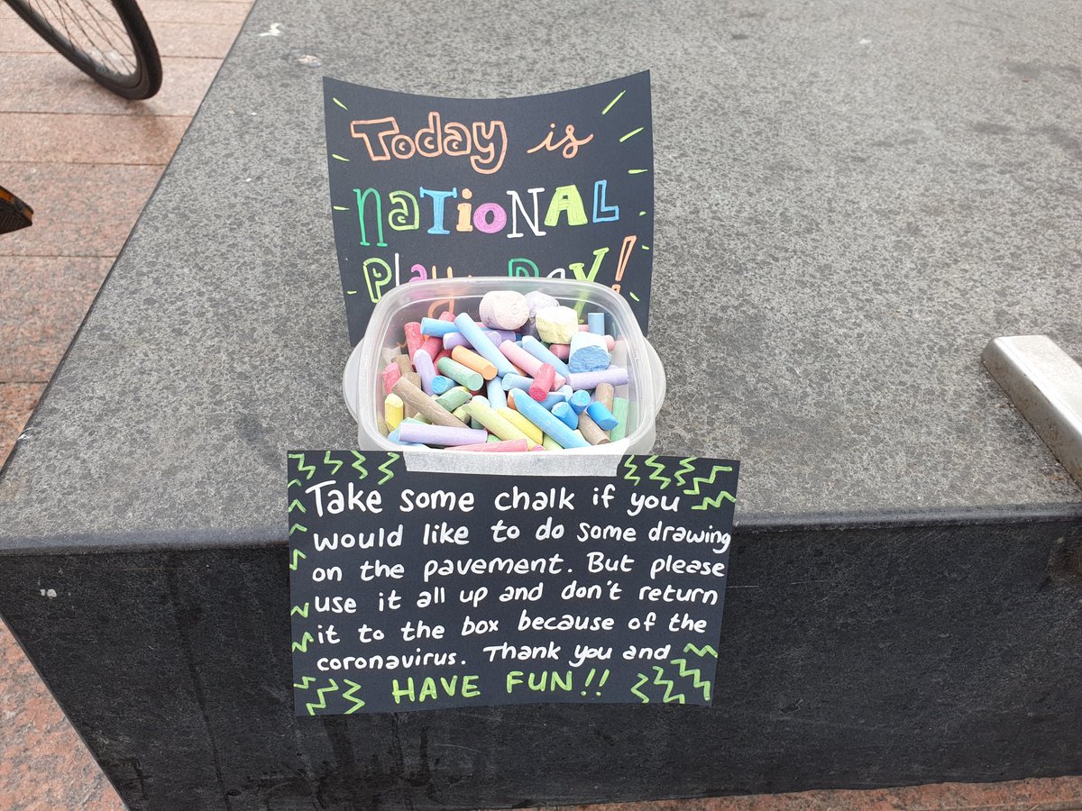 🚲 ⚽ Cargo bikes, hopscotch, chalking & Chats - head down to Grand Parade and say hi! 👋 #NationalPlayDay